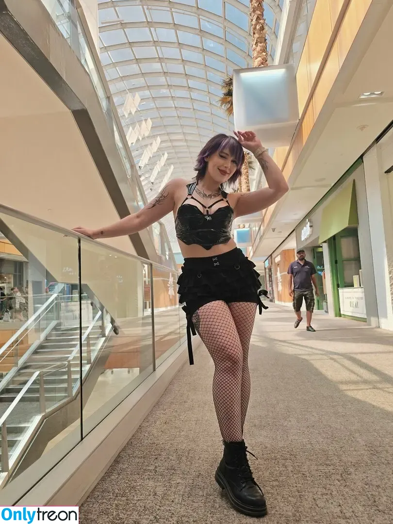 Itsqueenmanda голая photo #0310 (Itsqueenmanda)