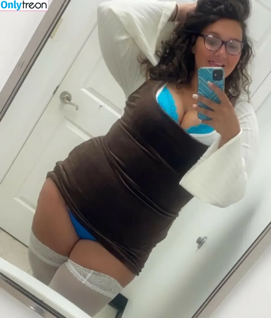 Itsthecleavagequeen nude photo #0007 (Innerclaim743 / its_britnaee / thecleavagequeen)