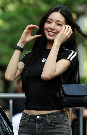 itzy.all.in.us / Shin Yu Na / Yuna ITZY / 유나 nude photo #0046