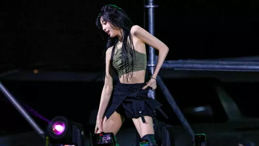 itzy.all.in.us / Shin Yu Na / Yuna ITZY / 유나 nude photo #0057
