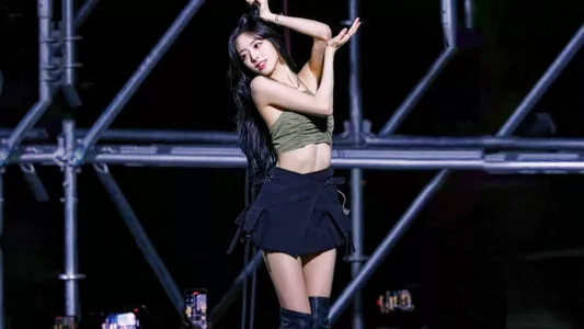 itzy.all.in.us / Shin Yu Na / Yuna ITZY / 유나 nude photo #0060
