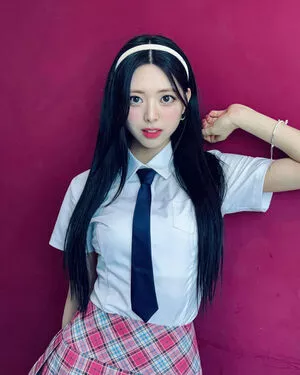 itzy.all.in.us / Shin Yu Na / Yuna ITZY / 유나 nude photo #0069