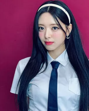 itzy.all.in.us / Shin Yu Na / Yuna ITZY / 유나 nude photo #0072