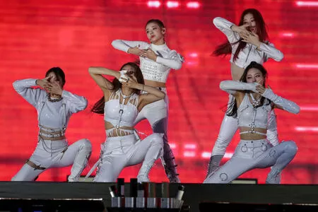 itzy.all.in.us / Shin Yu Na / Yuna ITZY / 유나 nude photo #0079