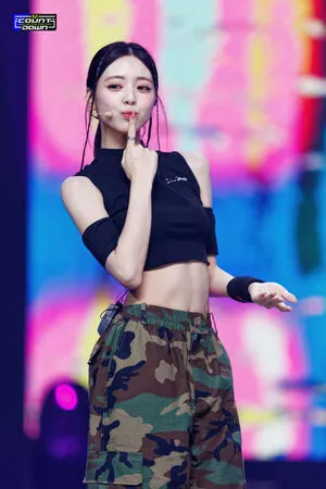 itzy.all.in.us / Shin Yu Na / Yuna ITZY / 유나 nude photo #0110