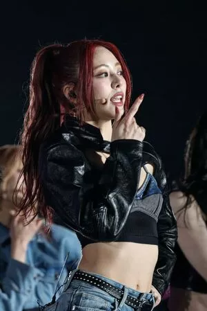 itzy.all.in.us / Shin Yu Na / Yuna ITZY / 유나 nude photo #0138