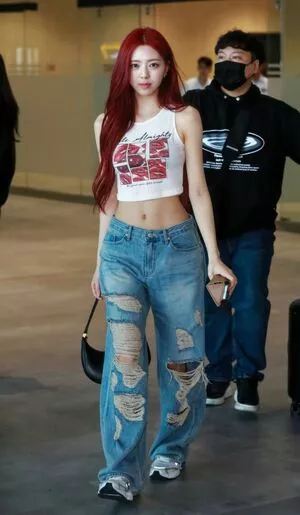 itzy.all.in.us / Shin Yu Na / Yuna ITZY / 유나 nude photo #0140