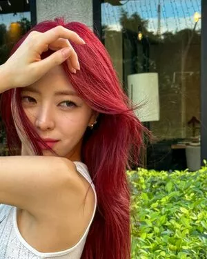 itzy.all.in.us / Shin Yu Na / Yuna ITZY / 유나 nude photo #0155