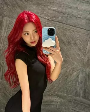 itzy.all.in.us / Shin Yu Na / Yuna ITZY / 유나 nude photo #0167