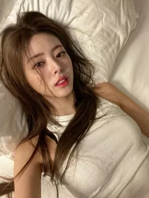 itzy.all.in.us / Shin Yu Na / Yuna ITZY / 유나 nude photo #0180