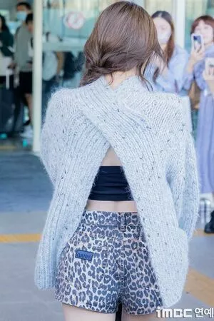 itzy.all.in.us / Shin Yu Na / Yuna ITZY / 유나 nude photo #0185