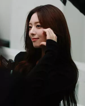 itzy.all.in.us / Shin Yu Na / Yuna ITZY / 유나 nude photo #0191