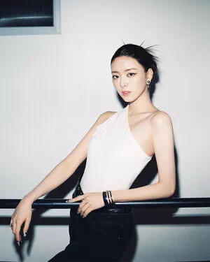 itzy.all.in.us / Shin Yu Na / Yuna ITZY / 유나 nude photo #0202