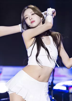 itzy.all.in.us / Shin Yu Na / Yuna ITZY / 유나 nude photo #0206