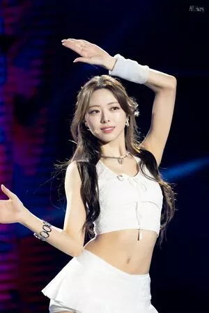 itzy.all.in.us / Shin Yu Na / Yuna ITZY / 유나 nude photo #0210