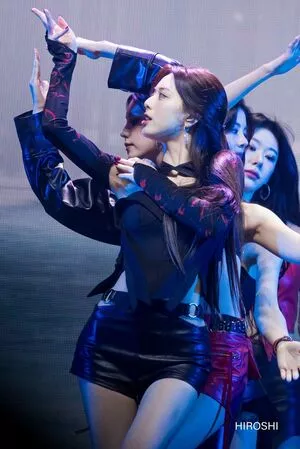 itzy.all.in.us / Shin Yu Na / Yuna ITZY / 유나 nude photo #0265