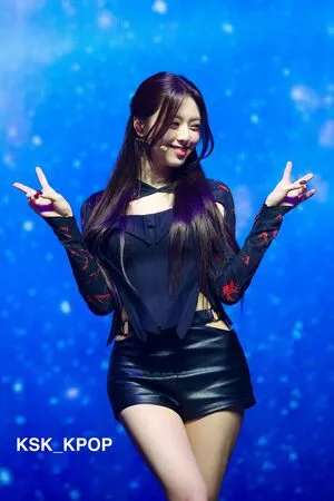 itzy.all.in.us / Shin Yu Na / Yuna ITZY / 유나 nude photo #0276