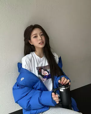 itzy.all.in.us / Shin Yu Na / Yuna ITZY / 유나 nude photo #0281