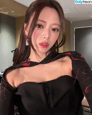 itzy.all.in.us / Shin Yu Na / Yuna ITZY / 유나 nude photo #0293