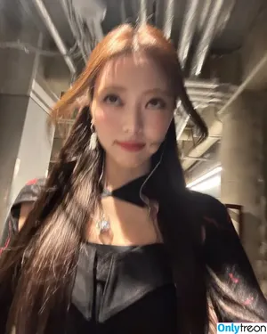 itzy.all.in.us / Shin Yu Na / Yuna ITZY / 유나 nude photo #0294
