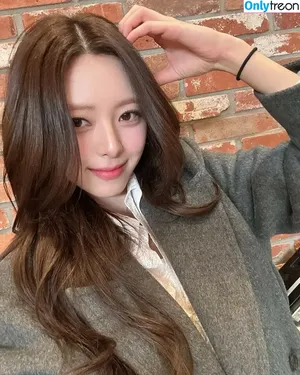 itzy.all.in.us / Shin Yu Na / Yuna ITZY / 유나 nude photo #0308