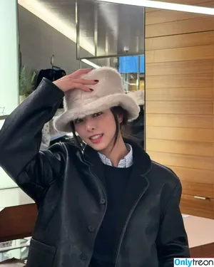 itzy.all.in.us / Shin Yu Na / Yuna ITZY / 유나 nude photo #0315