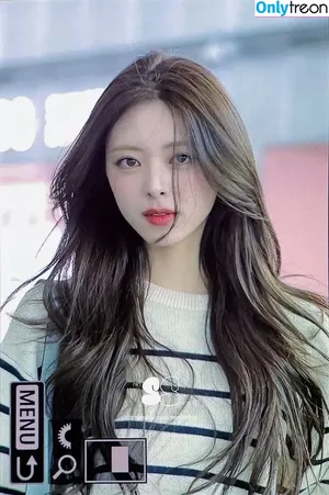 itzy.all.in.us / Shin Yu Na / Yuna ITZY / 유나 nude photo #0360
