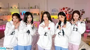 itzy.all.in.us / Shin Yu Na / Yuna ITZY / 유나 nude photo #0390