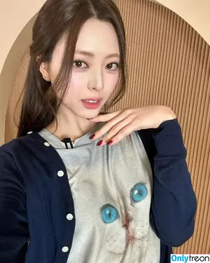 itzy.all.in.us / Shin Yu Na / Yuna ITZY / 유나 nude photo #0393