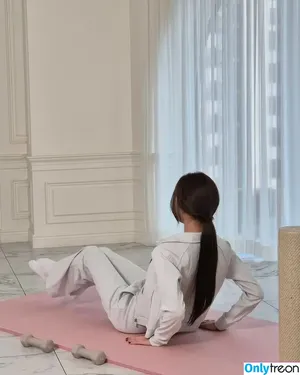 itzy.all.in.us / Shin Yu Na / Yuna ITZY / 유나 nude photo #0397
