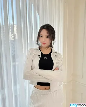 itzy.all.in.us / Shin Yu Na / Yuna ITZY / 유나 nude photo #0404