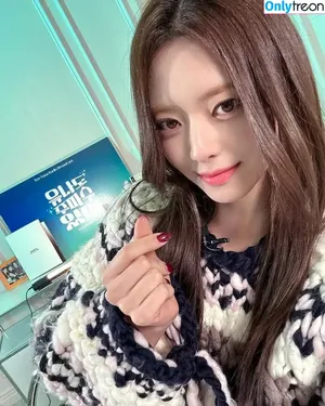 itzy.all.in.us / Shin Yu Na / Yuna ITZY / 유나 nude photo #0424