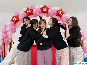 itzy.all.in.us / Shin Yu Na / Yuna ITZY / 유나 nude photo #0427
