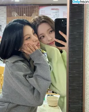 itzy.all.in.us / Shin Yu Na / Yuna ITZY / 유나 nude photo #0433