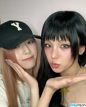 itzy.all.in.us / Shin Yu Na / Yuna ITZY / 유나 nude photo #0435