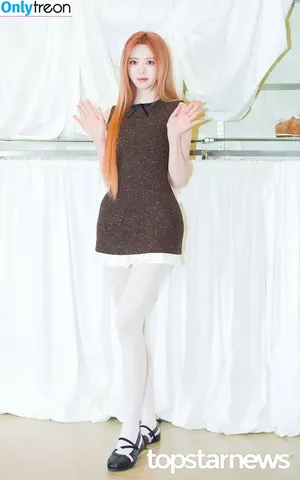 itzy.all.in.us / Shin Yu Na / Yuna ITZY / 유나 nude photo #0444