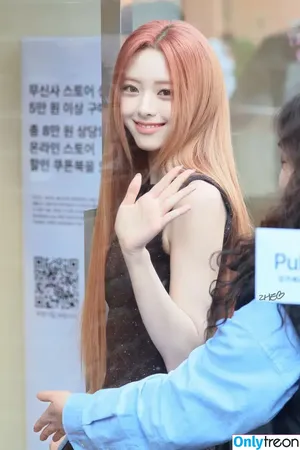 itzy.all.in.us / Shin Yu Na / Yuna ITZY / 유나 фото голая #0454