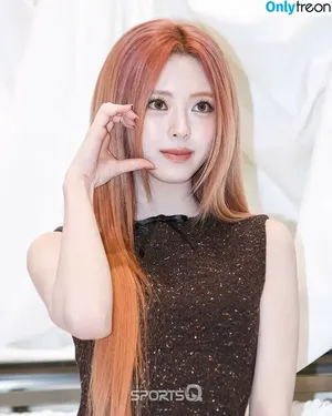 itzy.all.in.us / Shin Yu Na / Yuna ITZY / 유나 фото голая #0473