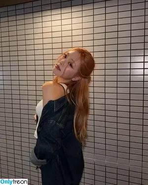 itzy.all.in.us / Shin Yu Na / Yuna ITZY / 유나 фото голая #0522