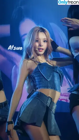 itzy.all.in.us / Shin Yu Na / Yuna ITZY / 유나 фото голая #0541