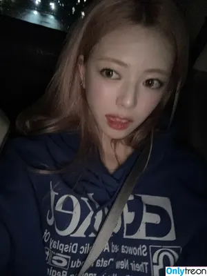 itzy.all.in.us / Shin Yu Na / Yuna ITZY / 유나 фото голая #0550