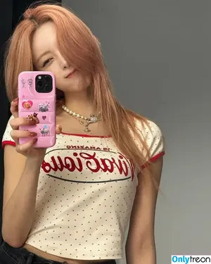 itzy.all.in.us / Shin Yu Na / Yuna ITZY / 유나 nude photo #0564