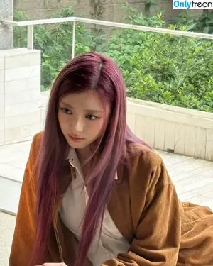 itzy.all.in.us / Shin Yu Na / Yuna ITZY / 유나 фото голая #0811