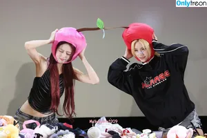 itzy.all.in.us / Shin Yu Na / Yuna ITZY / 유나 фото голая #0817