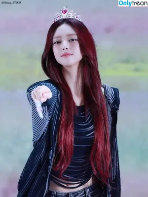 itzy.all.in.us / Shin Yu Na / Yuna ITZY / 유나 фото голая #0821
