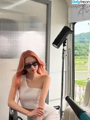 itzy.all.in.us / Shin Yu Na / Yuna ITZY / 유나 фото голая #0837