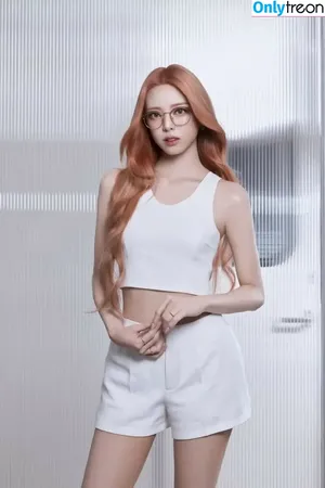 itzy.all.in.us / Shin Yu Na / Yuna ITZY / 유나 фото голая #0846