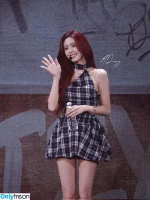 itzy.all.in.us / Shin Yu Na / Yuna ITZY / 유나 фото голая #0888