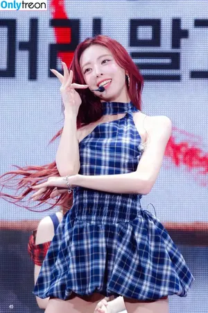 itzy.all.in.us / Shin Yu Na / Yuna ITZY / 유나 фото голая #0898