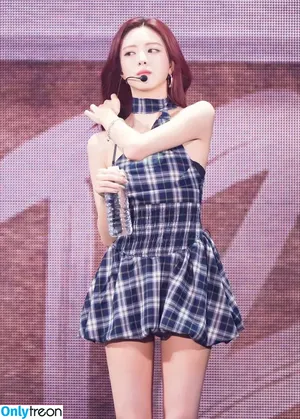 itzy.all.in.us / Shin Yu Na / Yuna ITZY / 유나 фото голая #0902